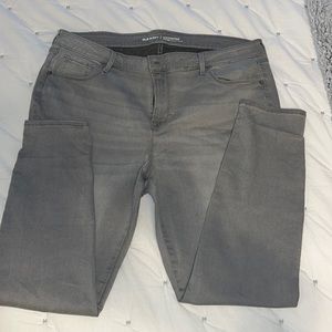 NWOT Old Navy Gray Rockstar Mid-Rise Jeans 18